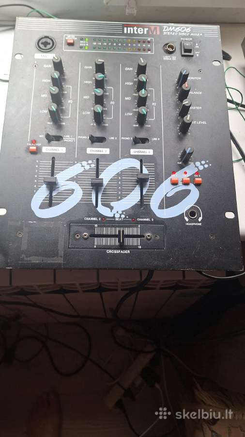 Dj pultas