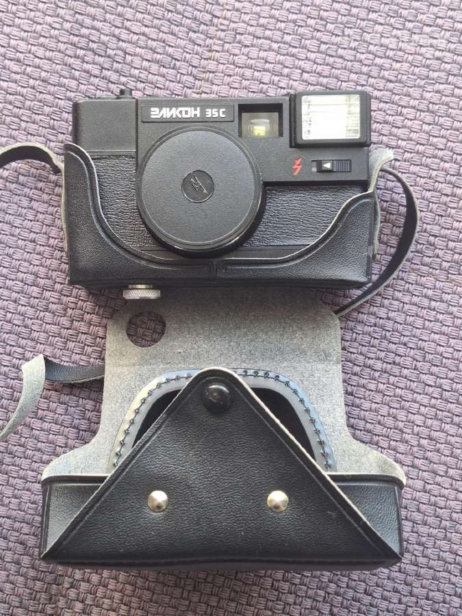 Vintažinis Elikon 35c fotoaparatas dalims
