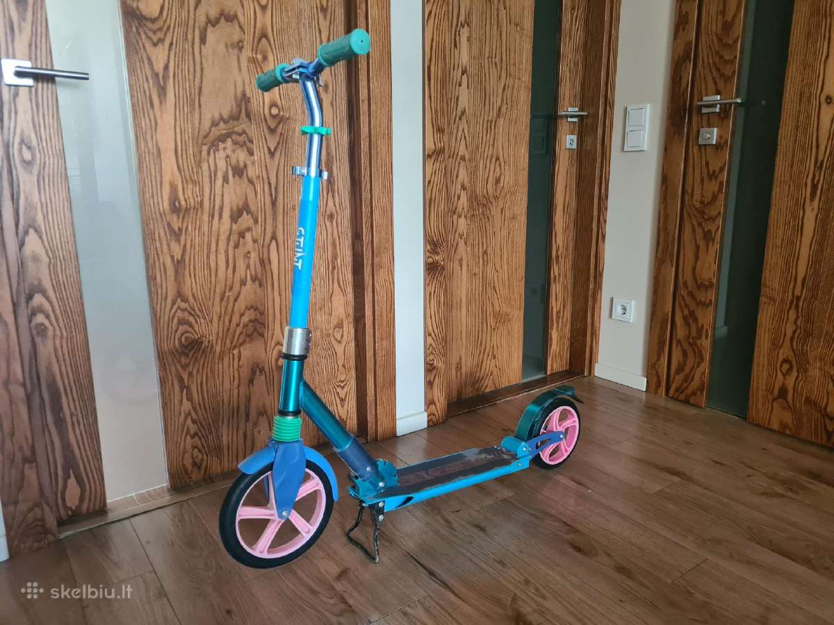 Stilingas sulankstomas paspirtukas Stunt