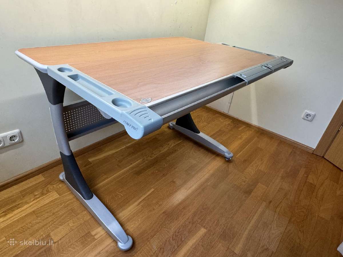 Comfpro ergonominis stalas + reguliuojama kėdė