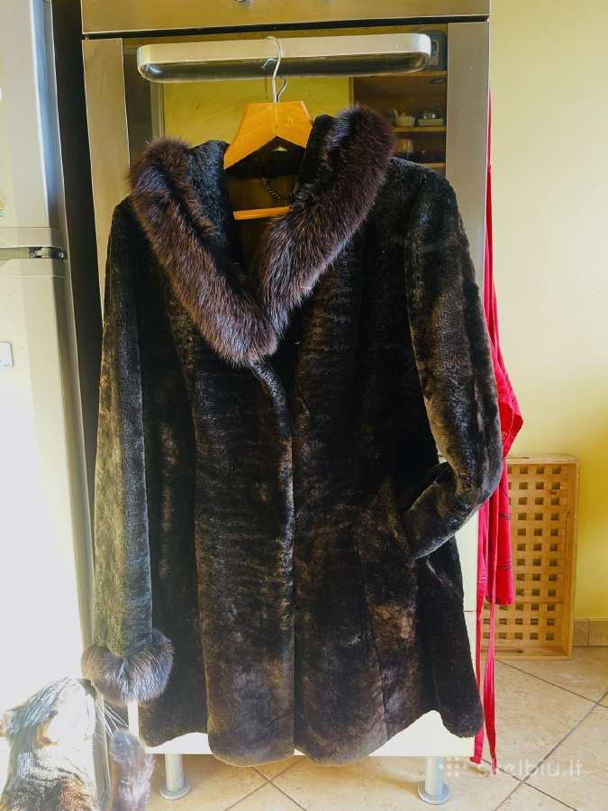 Parduodami natūralūs kailiniai L dydis