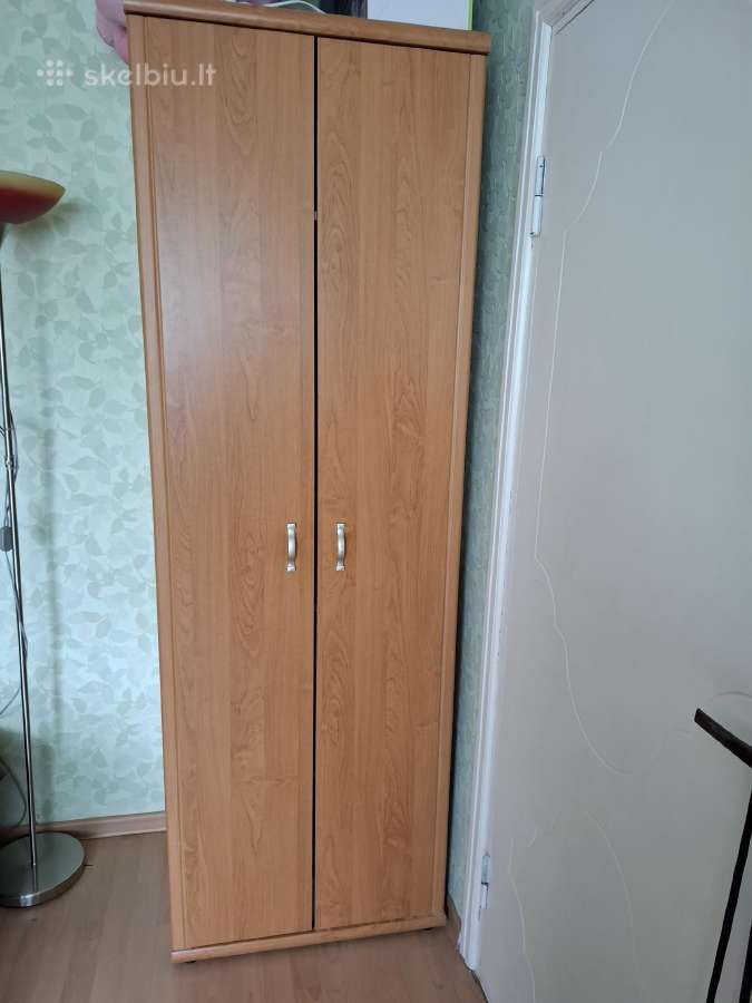 Parduodu geros būklės sekciją ir spintą - nuotraukos Nr. 2