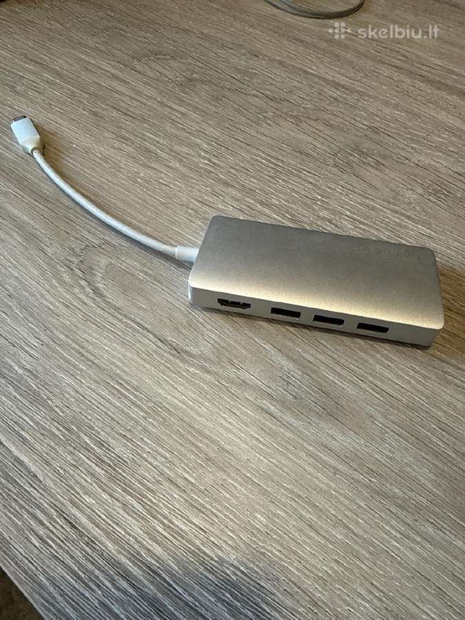 Satechi 4k v2 multiport adapter