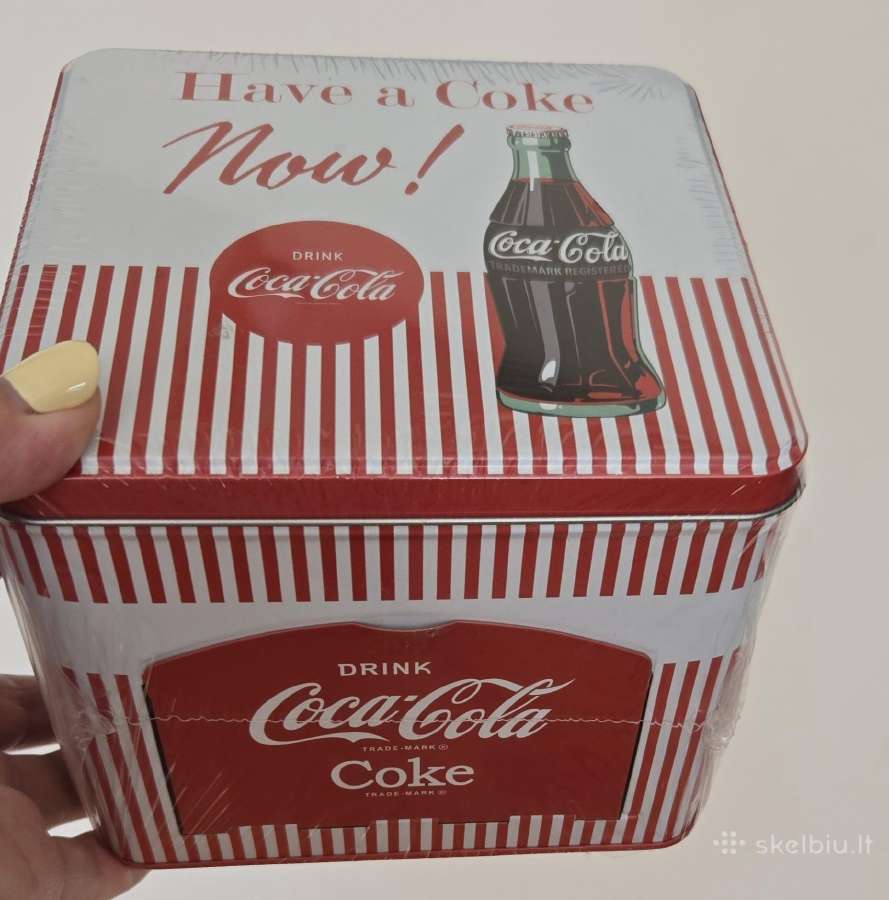 Coca cola dėžutė