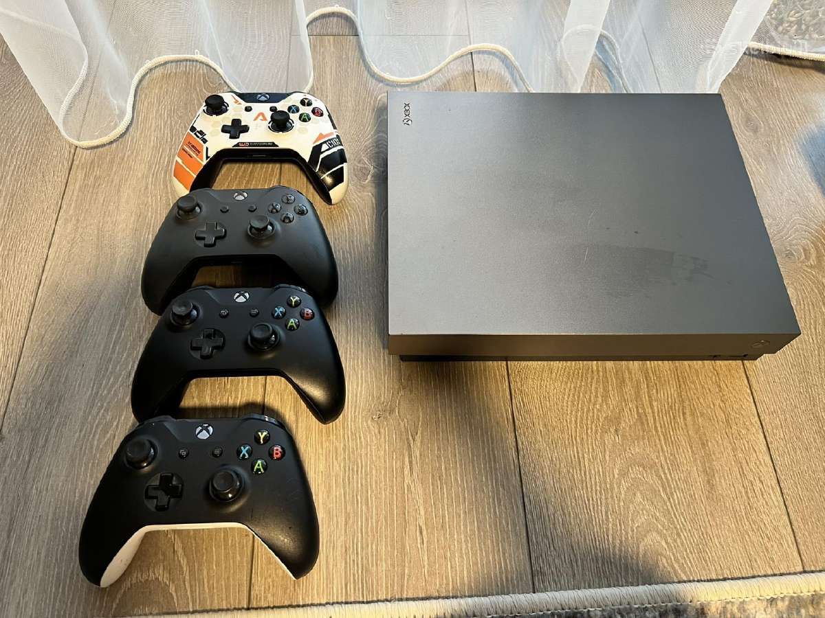 Xbox One X 1tb
