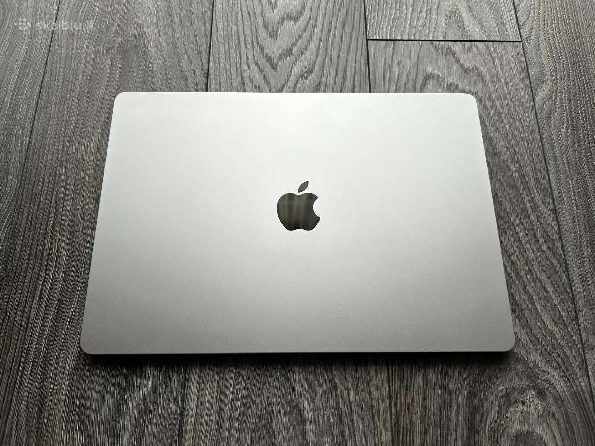 MacBook Air M3 15-inch