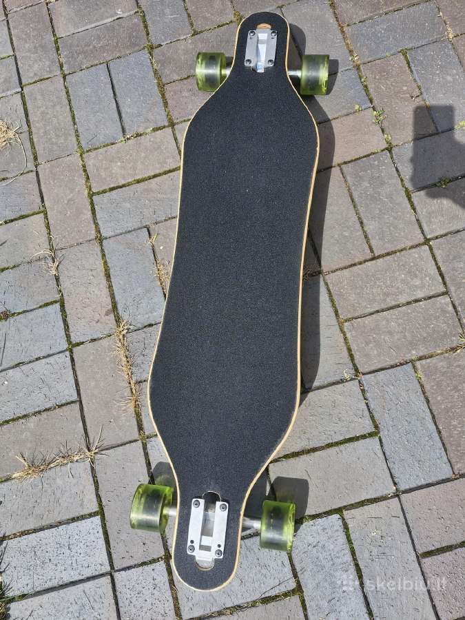 "Longboard" riedlentė