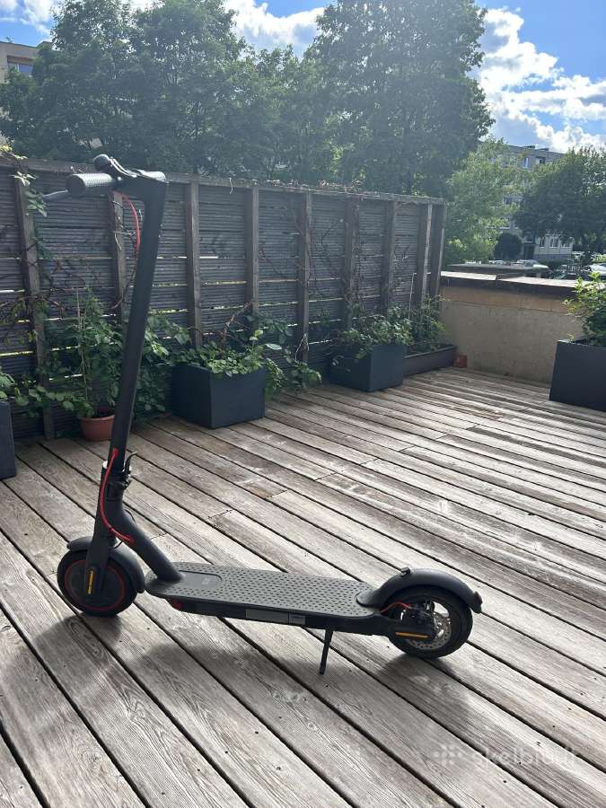 Elektrinis paspirtukas Xiaomi Mi pro