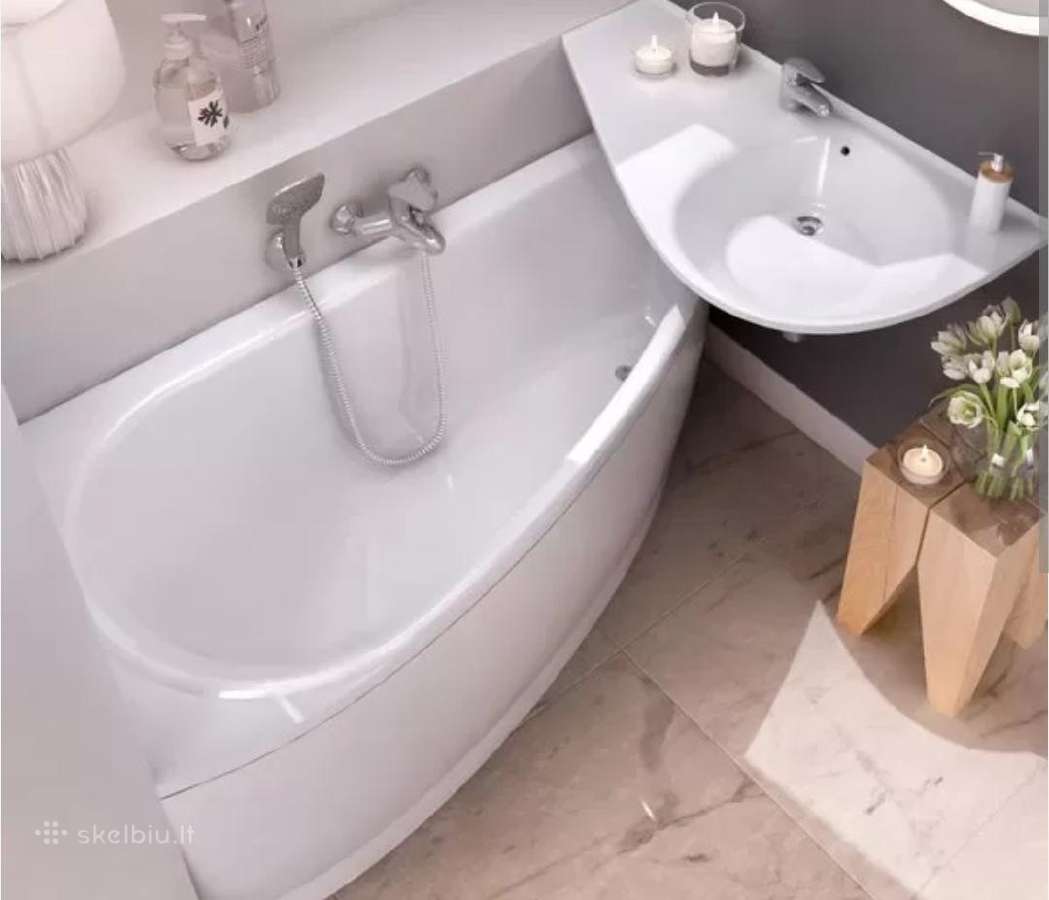 Akrilinė Ravak vonia 150