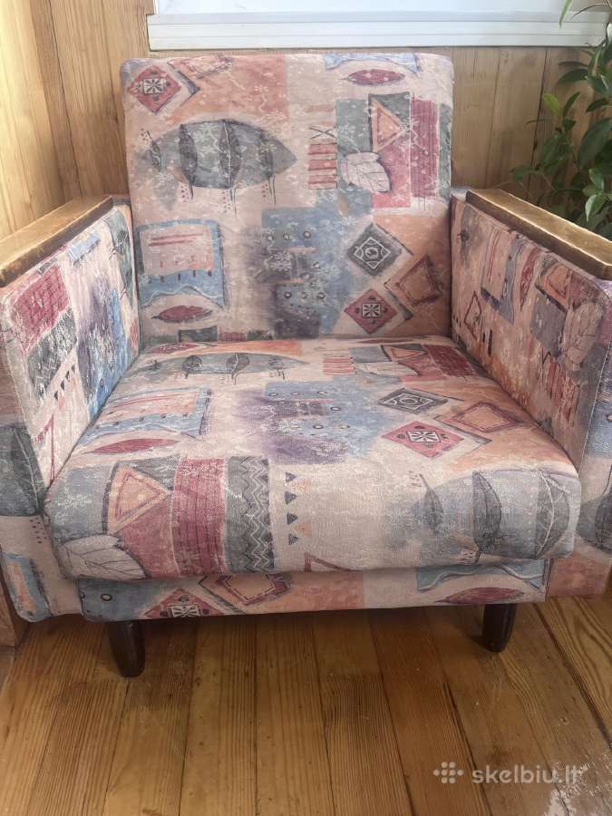 90-ųjų skandinaviško/retro stiliaus foteliai