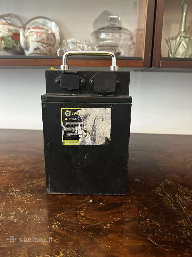 Tuttio baterija