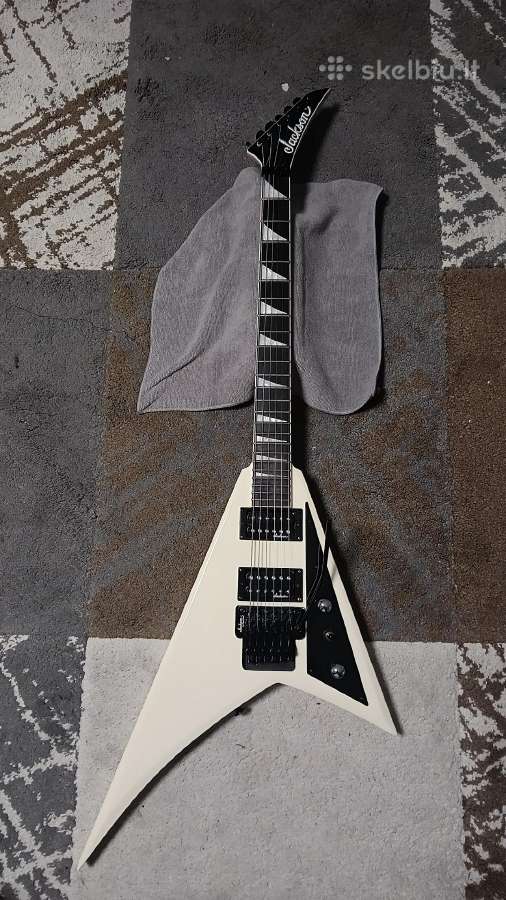 Elektrinė gitara Jackson rhoads js32