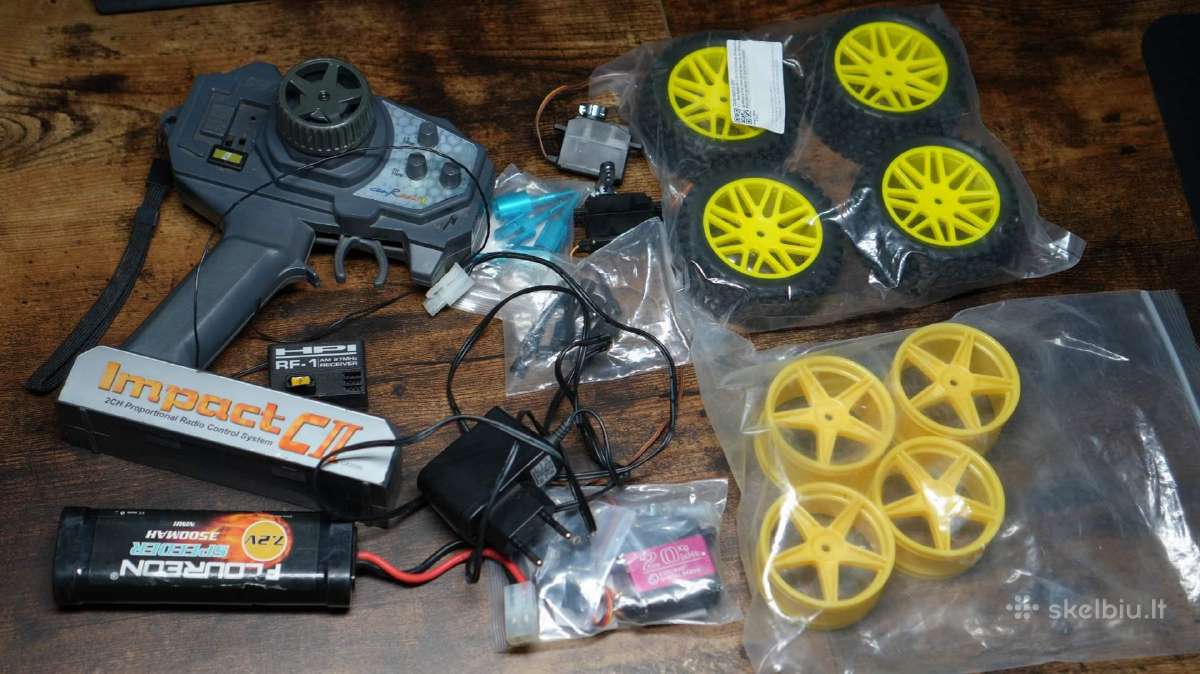 RC dalys, valdymo sistema, ratai ir kt.