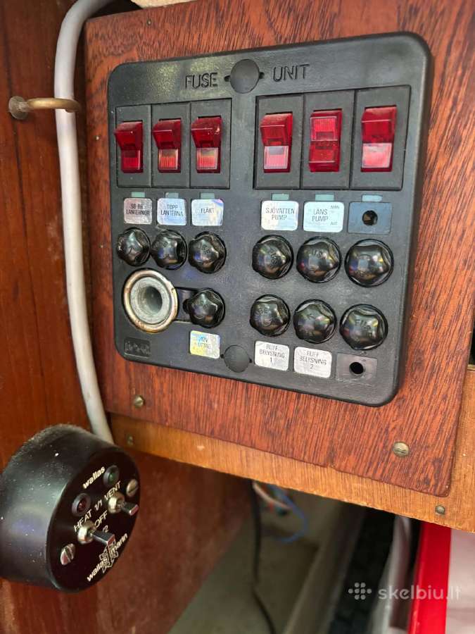 Maxi 68 su vidiniu varikliu ir registruota priekab - nuotraukos Nr. 4