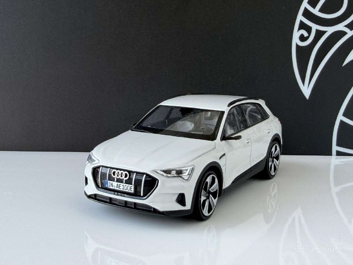 Audi e-tron 1:43
