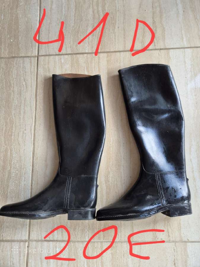 Batai,šalmai - nuotraukos Nr. 2