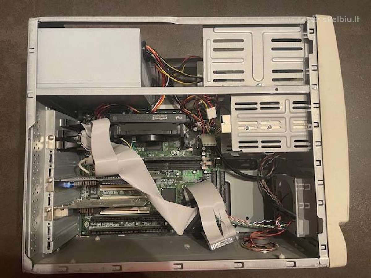 Vintažinis Pentium II tik 100 Eur