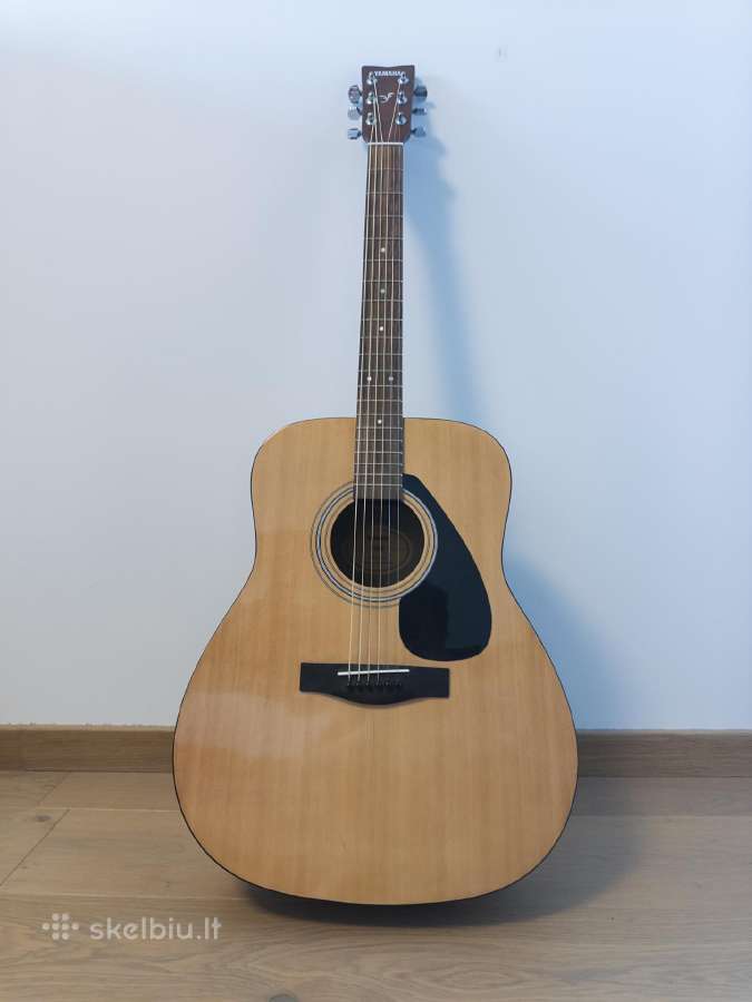 Yamaha F310 akustinė gitara