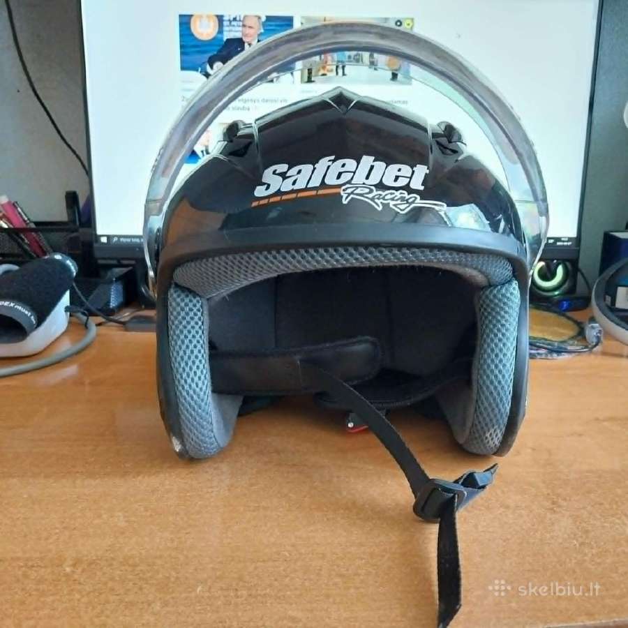 Parduodu motociklinį šalmą