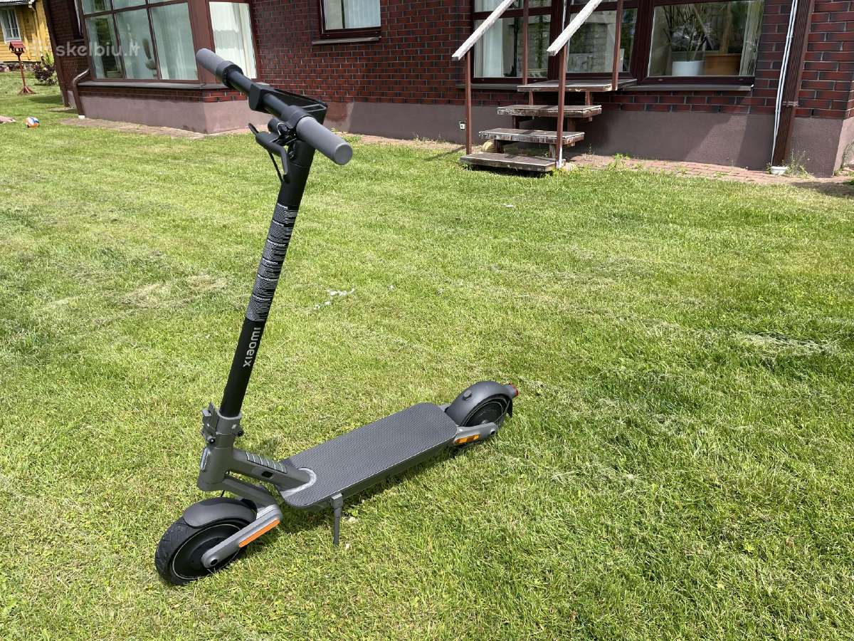 Xiaomi Ultra 4 Scooter