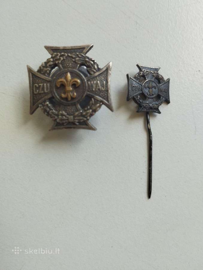 Prieškariniai lenkiški skautų ženkliukai