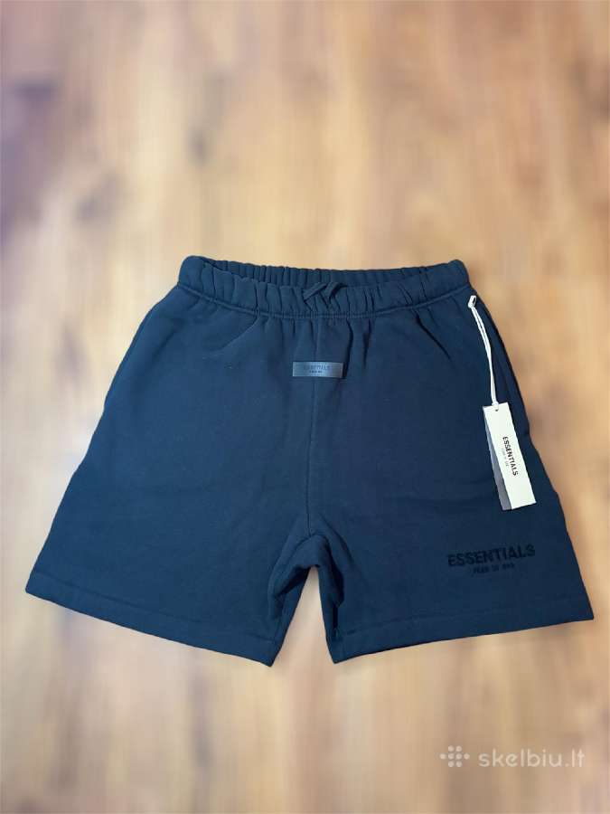 Essentials sortai