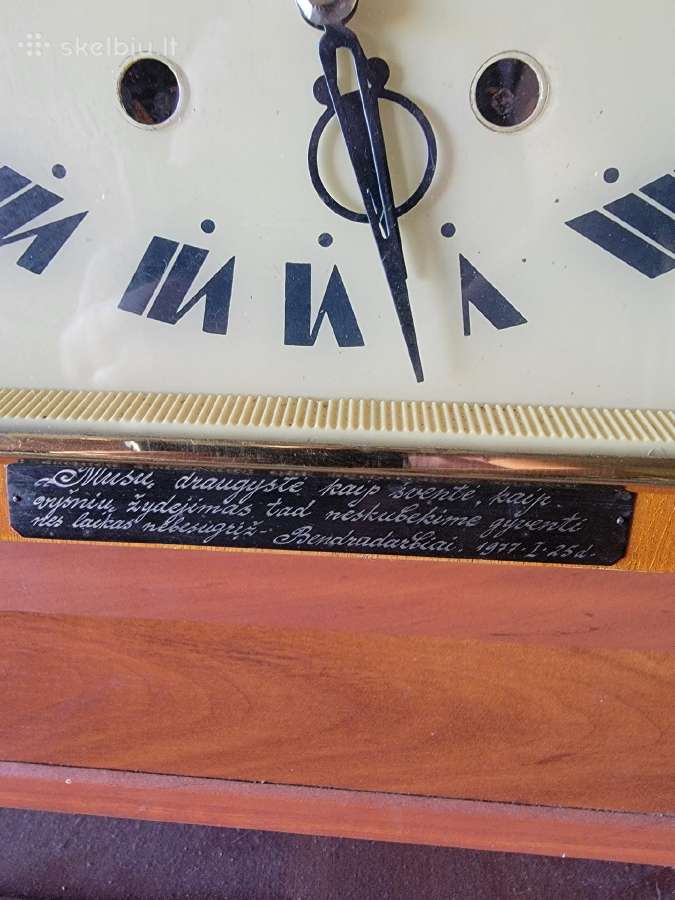 Tarybinių laikų mechaninis laikrodis "Jantar" - nuotraukos Nr. 3