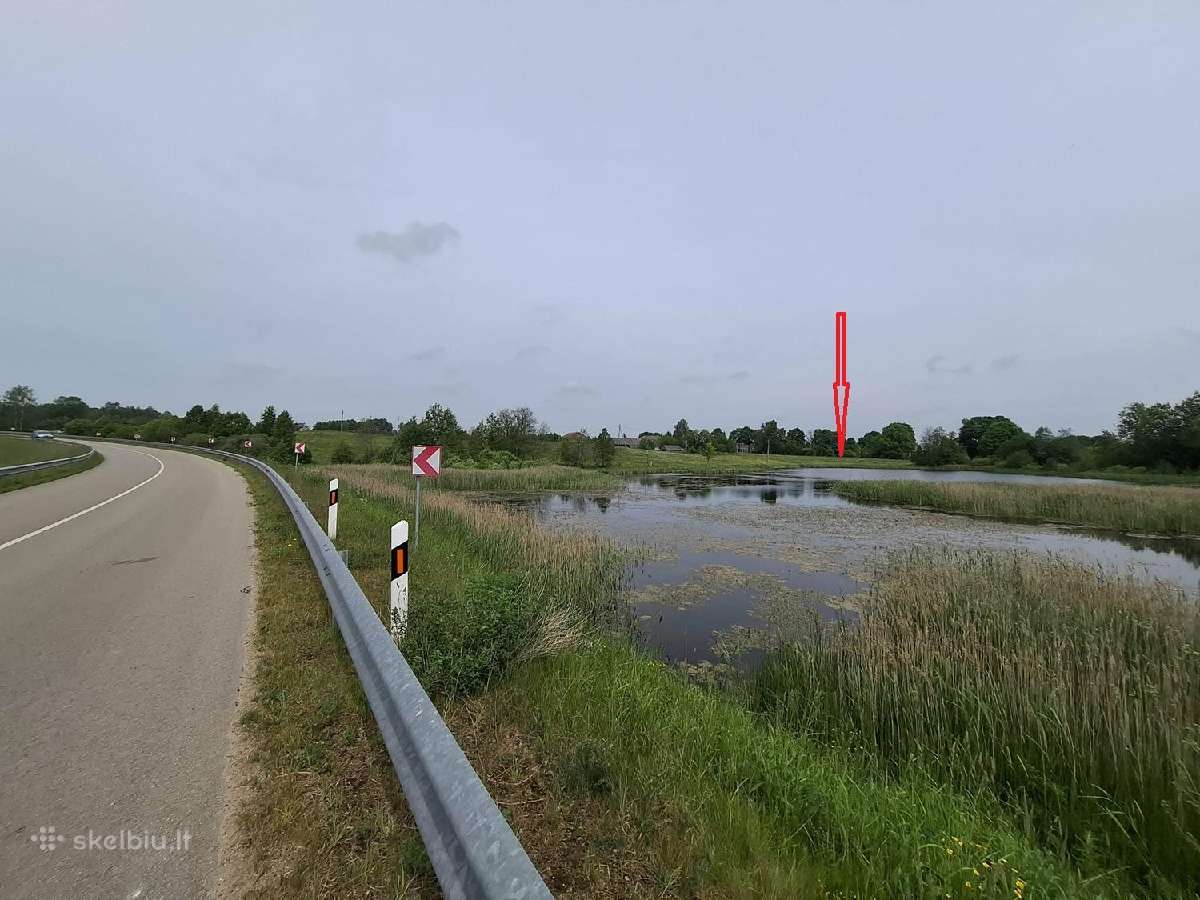 Vaizdingoje vietoje, su dalimi vandens telkinio - nuotraukos Nr. 2