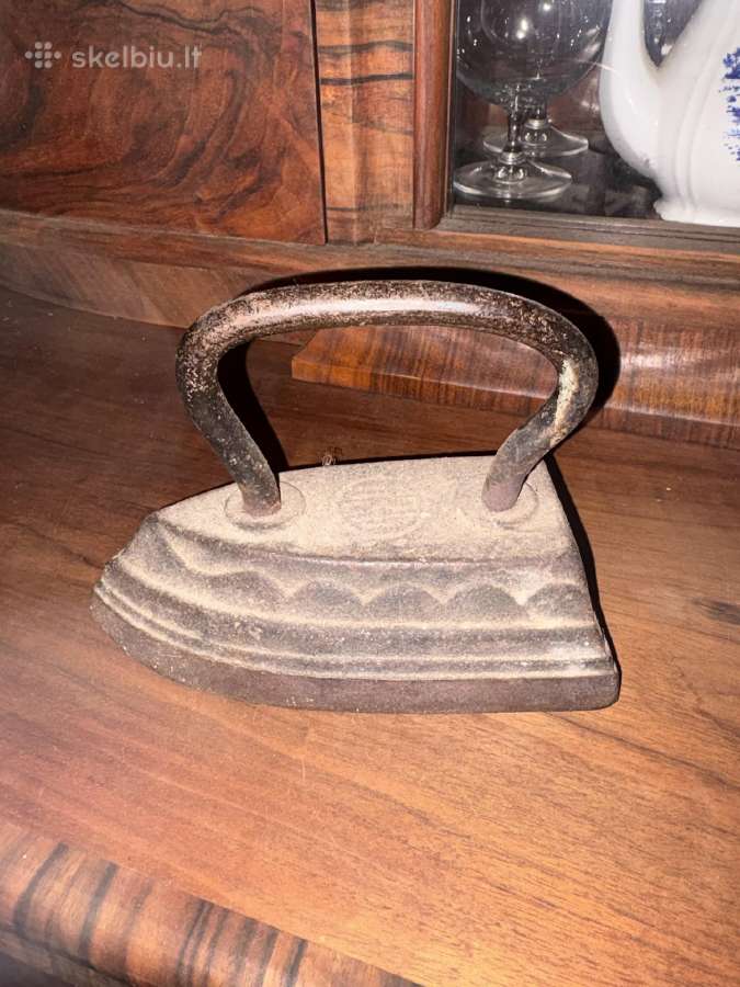 Antikvarinis lygintuvas