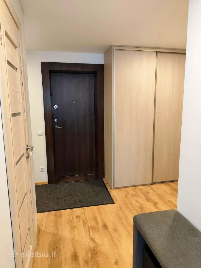 Parduodamas dviejų kambarių butas