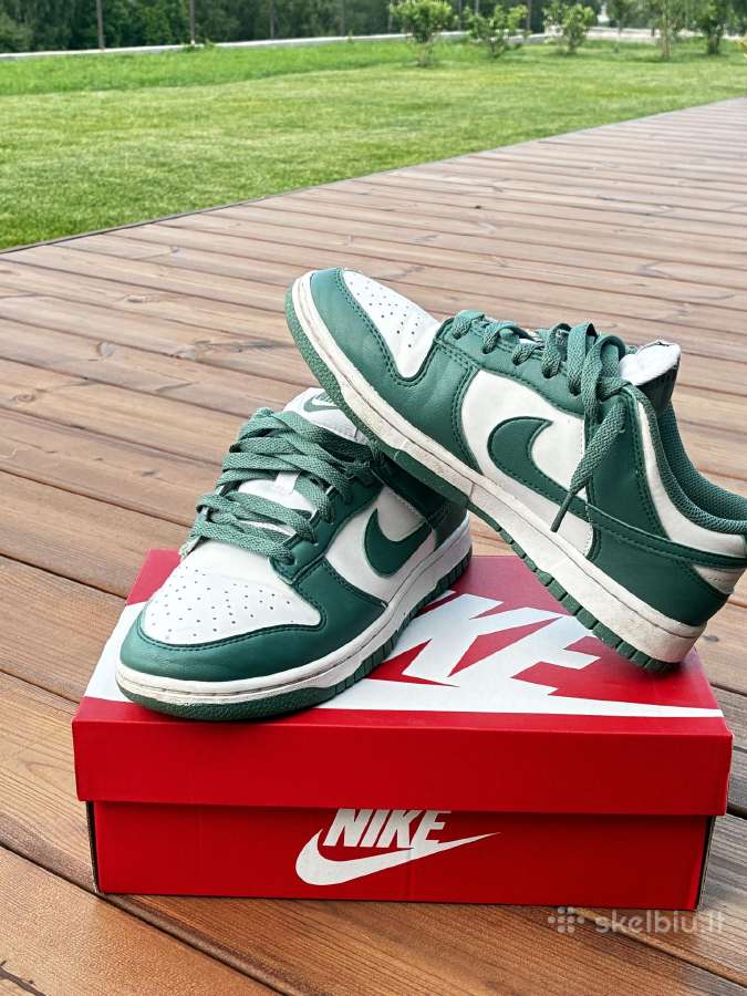 Nike dunk low
