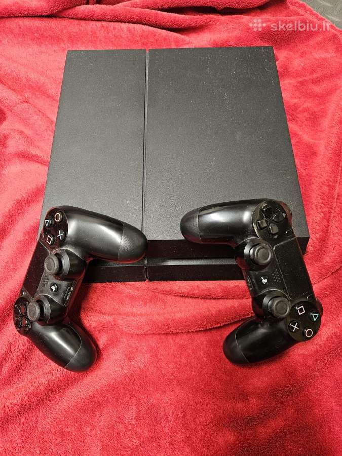 Ps4 1tb su 2 pulteliais