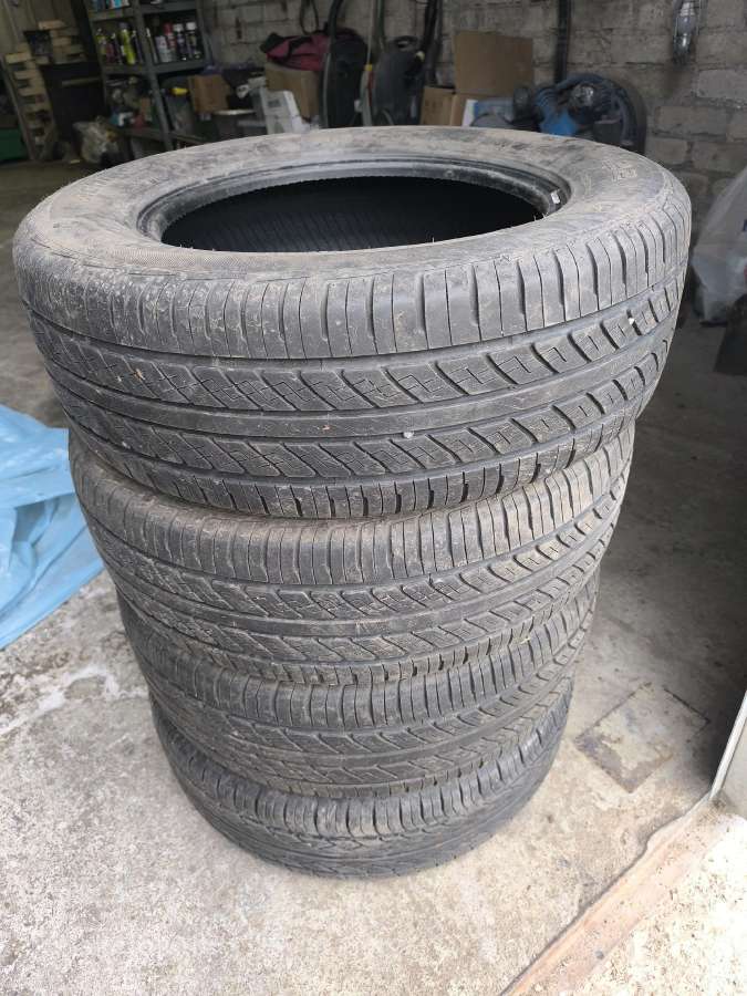 215/65r16 80€