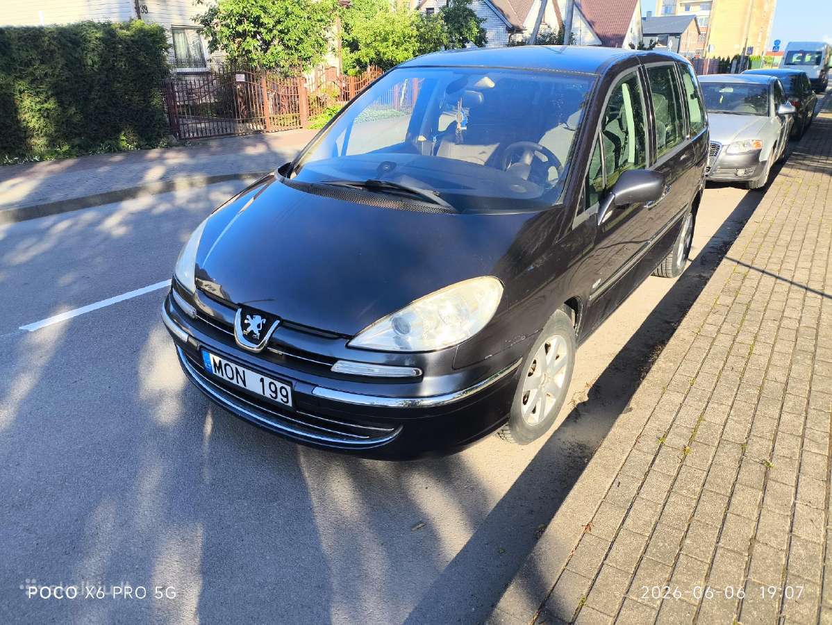 Peugeot 807
