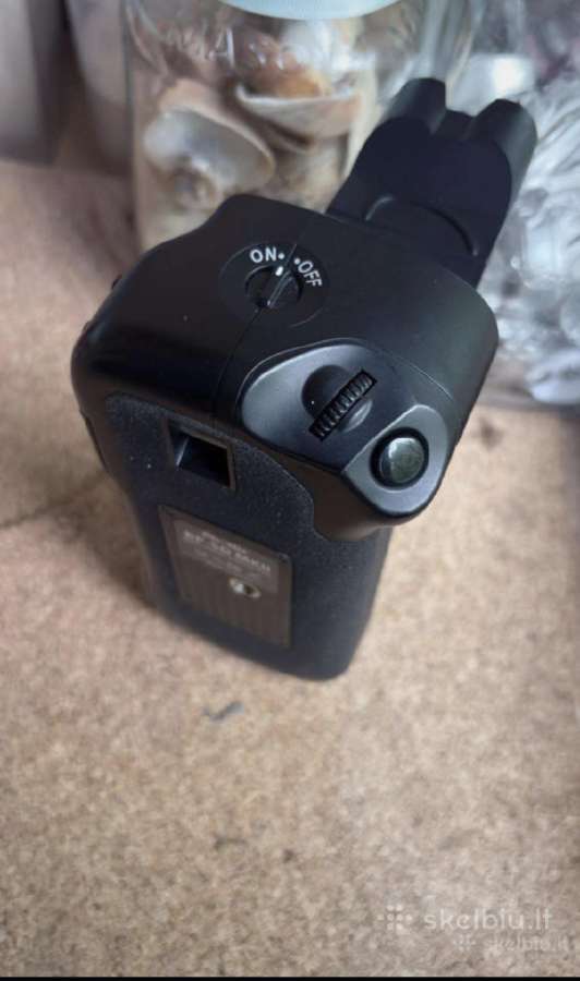 5D mark II battery grip - nuotraukos Nr. 2