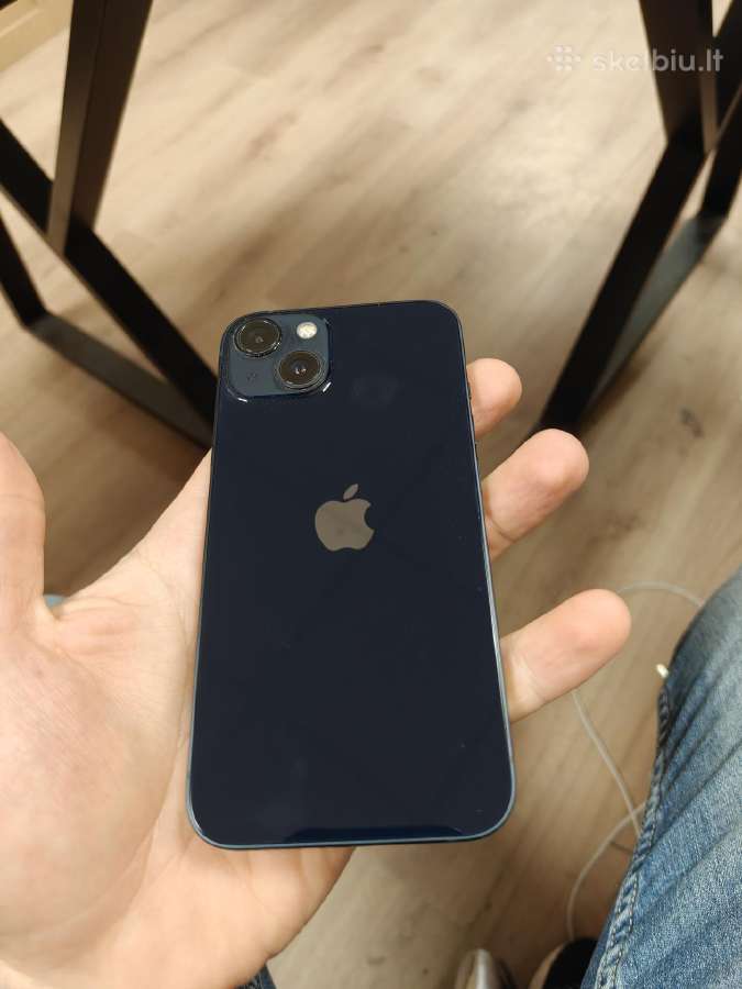 iPhone 13