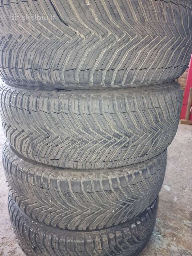 225 55 17 Naudotos padangos