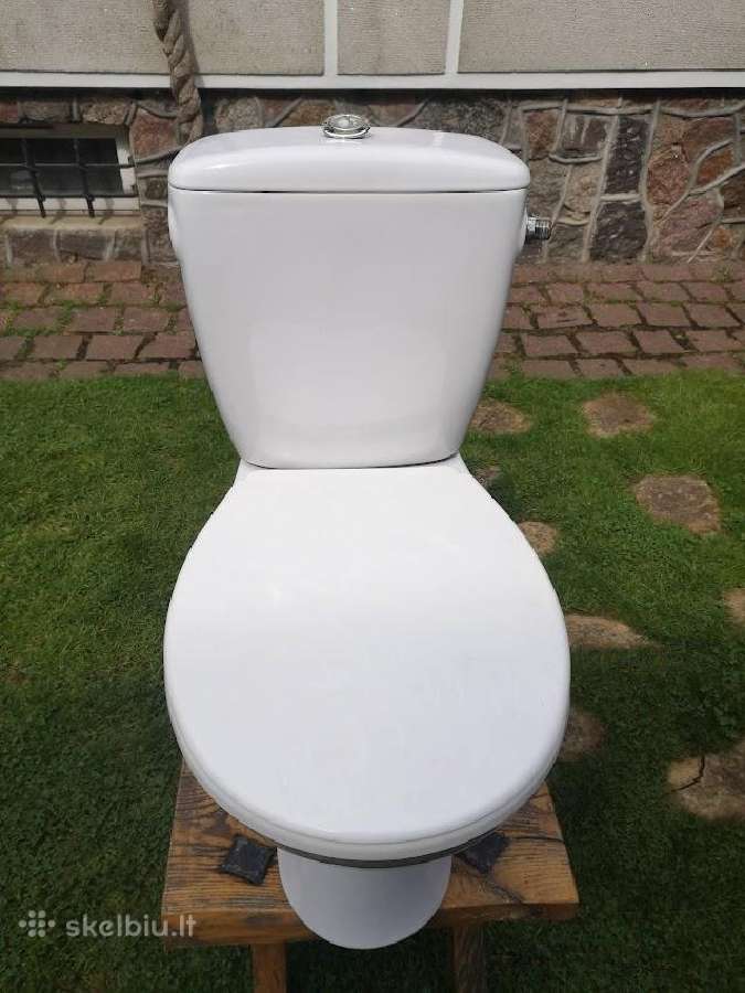 Unitazas 10eu, yra 2 vienetai