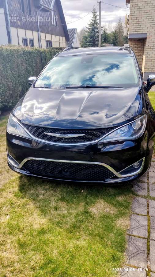 Chrysler Pacifica limited luxury edition