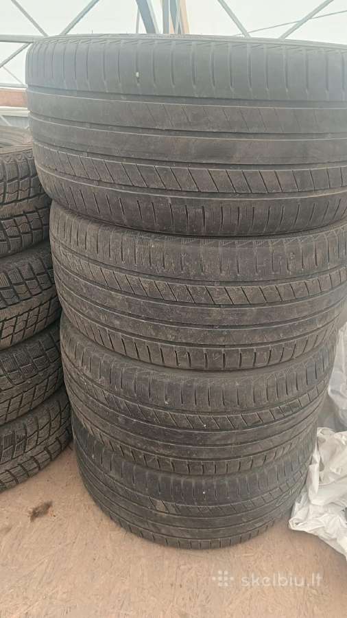 Padangos 285/40r21