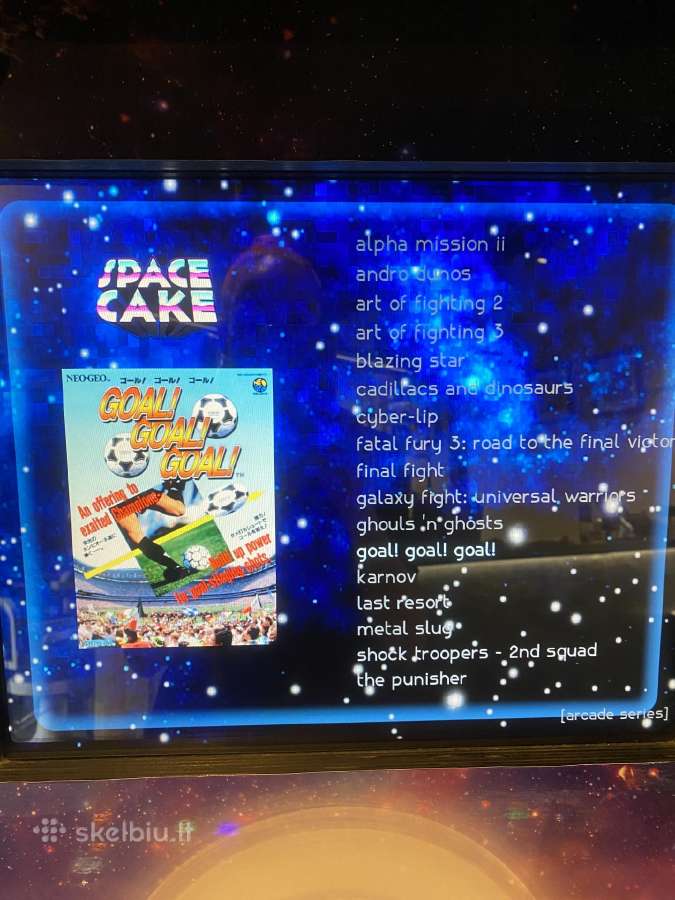 Retro žaidimų aparatas. Arcade konsolė. - nuotraukos Nr. 7