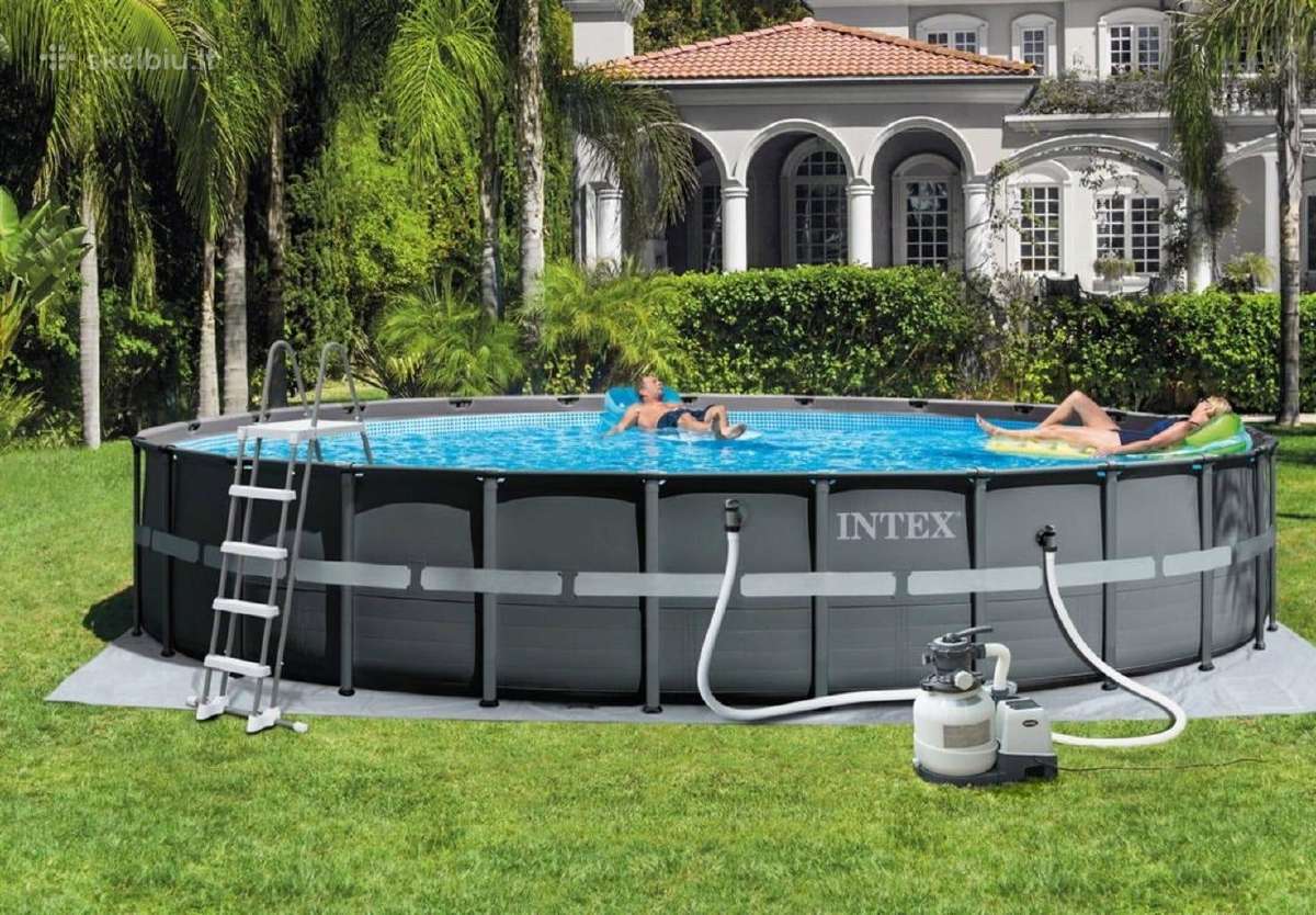 Intex ultra XTR frame pool