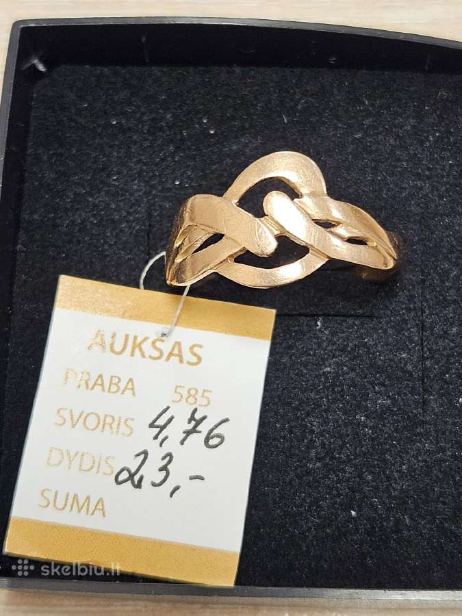 Auksinis žiedas - 462 Eur.
