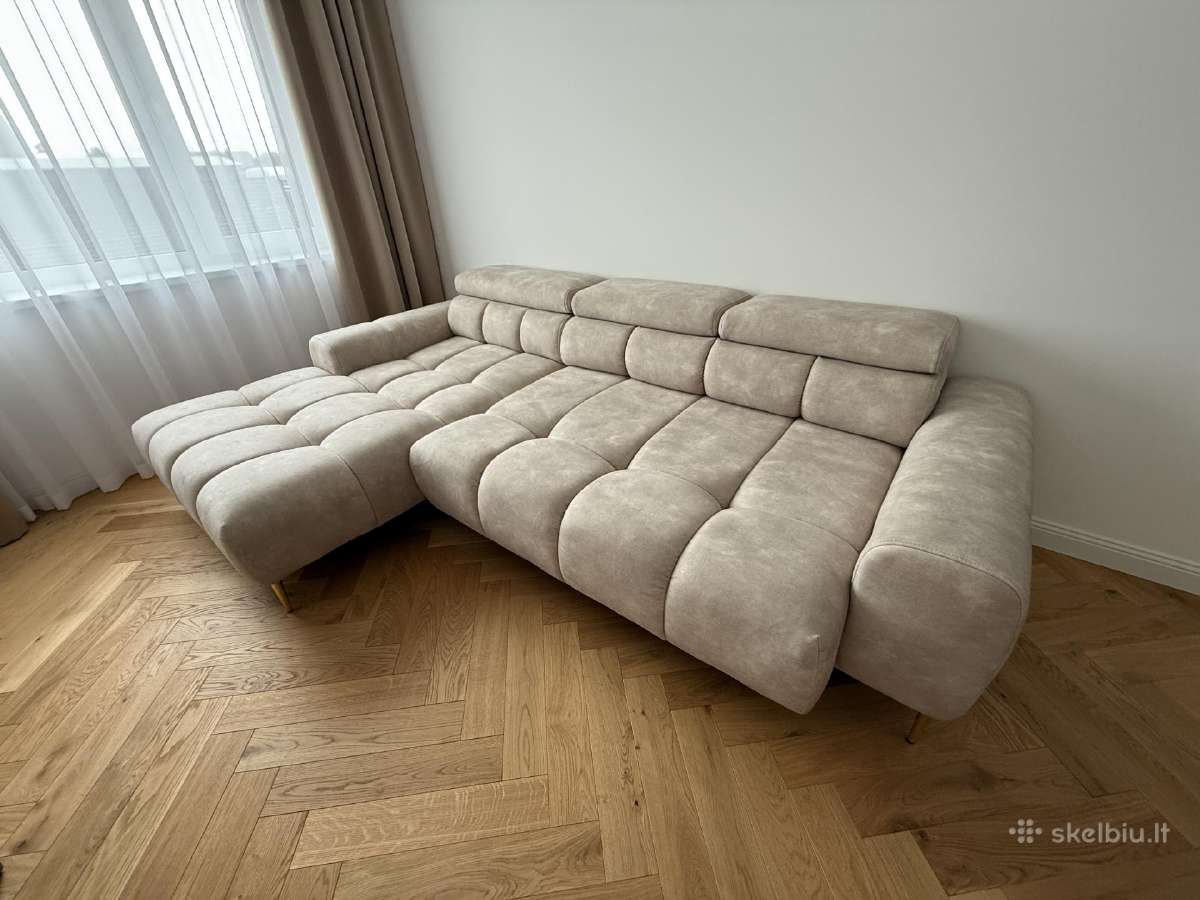 Parduodama apynaujė kampinė sofa su elektriniu mec