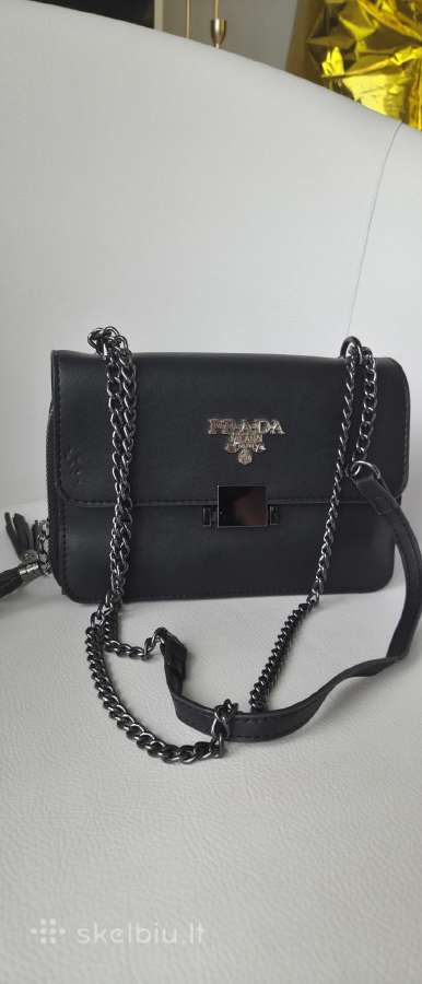 Prada rankinė