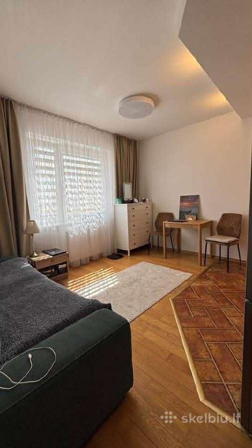 Parduodu 2 kambarių butą