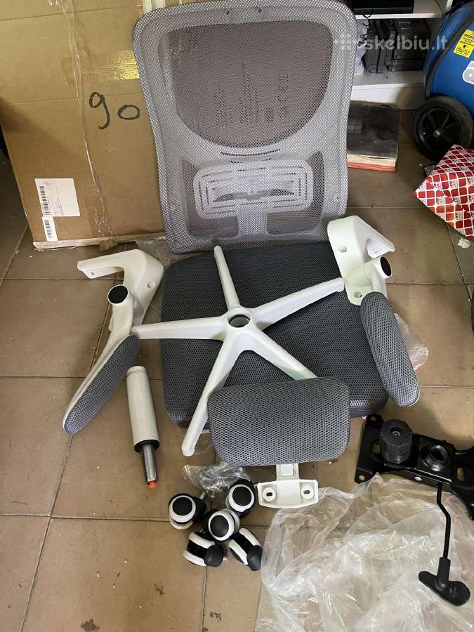 Ergonomiška biuro kėdė