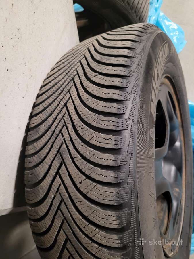 Universalios padangos Michelin Alpin 5 215/65 R16