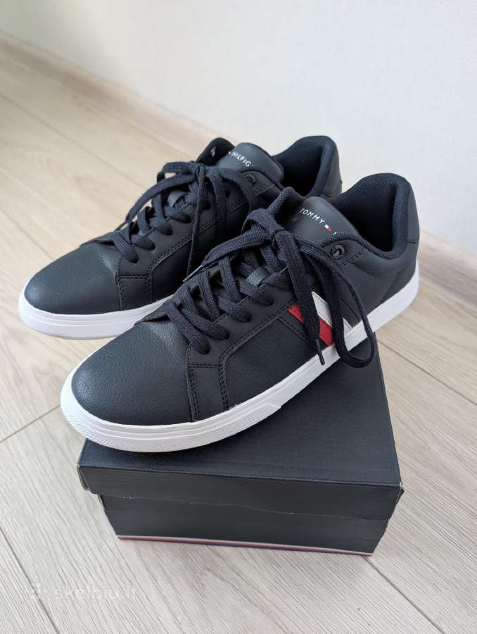 Vyriški Tommy Hilfiger laisvalaikio bateliai