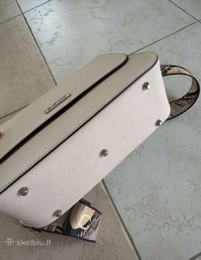 Cromia rankinė - nuotraukos Nr. 6